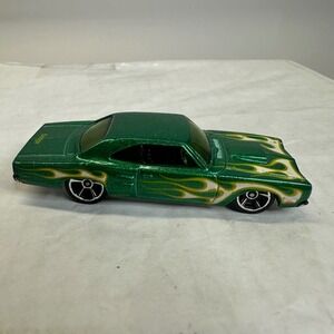 Hot Wheels 69 Dodge Coronet Super Bee Green Metallic Flame Heat Fleet 1/64 L9920
